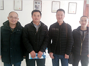 名代連鎖店采購經(jīng)理，定制蛋卷機(jī)50臺(tái)！興邦上門服務(wù)，安裝，質(zhì)量靠譜！